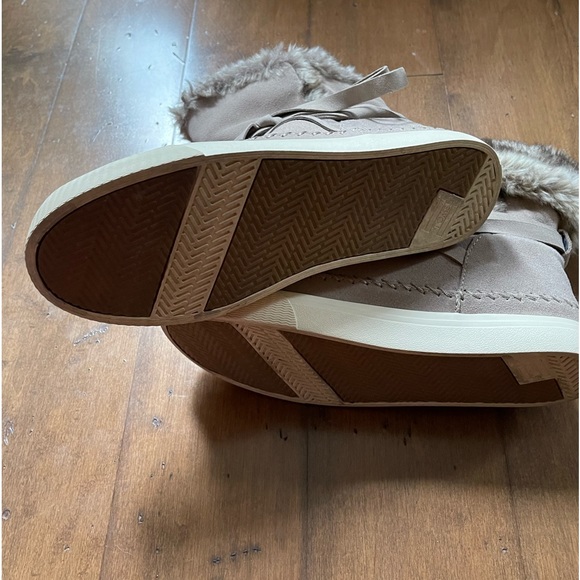 TOMS Vista Suede Boots 8.5 - Picture 6 of 10